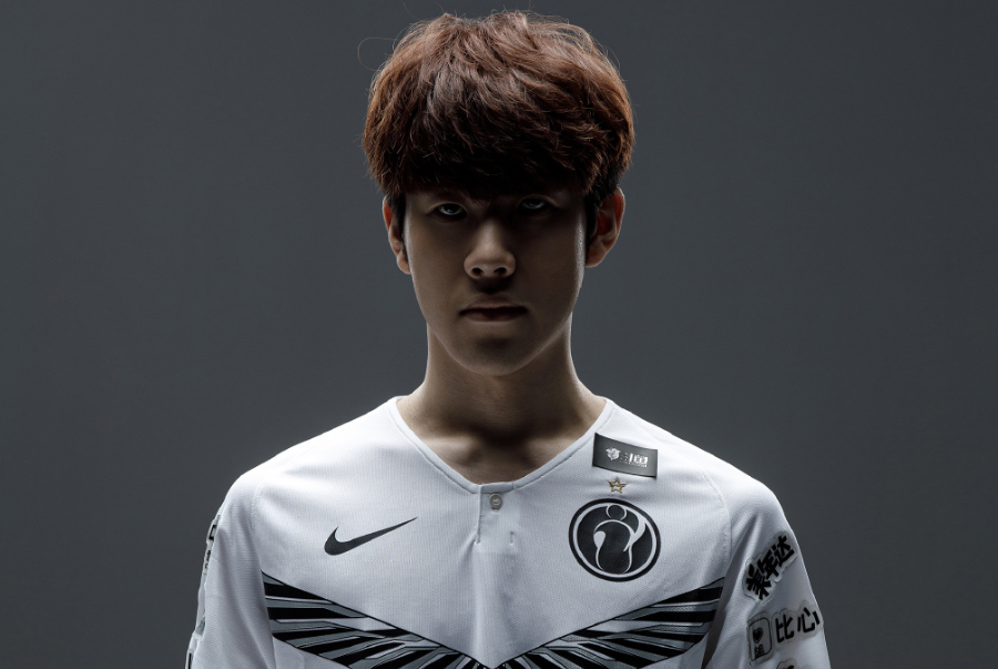 里程碑！Faker成为首位达成全球总决赛100胜的选手